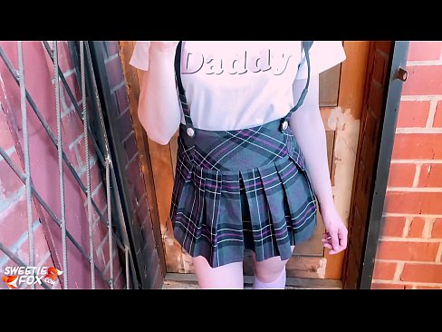 ❤️ Schoolgirl sûget har lul djip en neukt ynstee fan klassen. ❤️ Moaie porno op fy.onetubes.top ☑