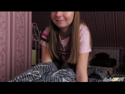 ❤️ Blondie sûget har BFF's djip en krijt cum yn 'e mûle ❤️ Moaie porno op fy.onetubes.top ☑